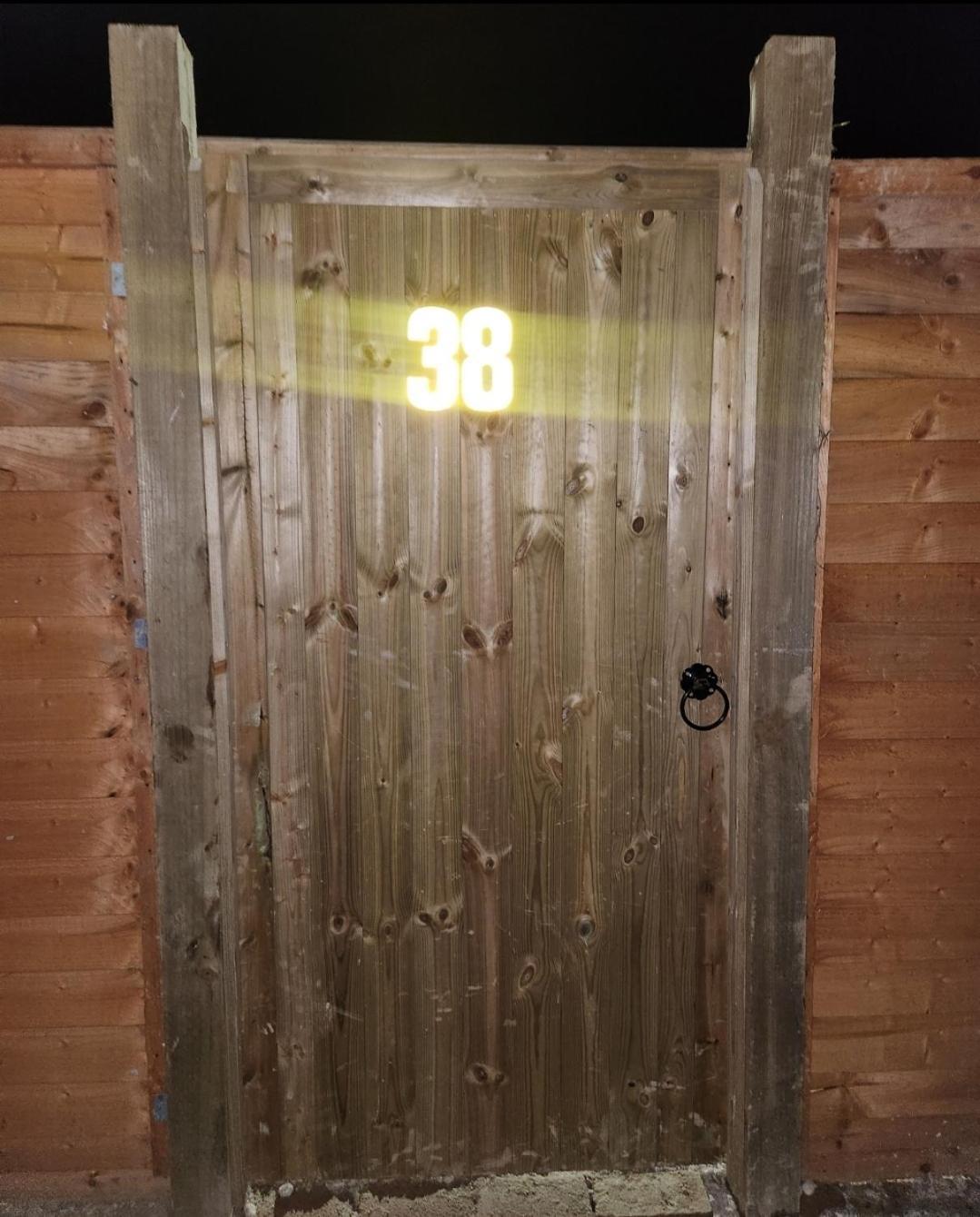 Twin Room In Crawley,Gatwick,West Sussex Ifield Exterior foto